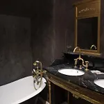 Le فندق 3*