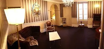 Le Hotel 3*