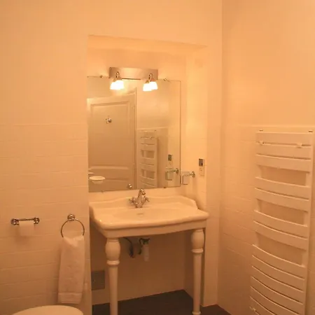 Le 3* Beaune (Cote d'Or)