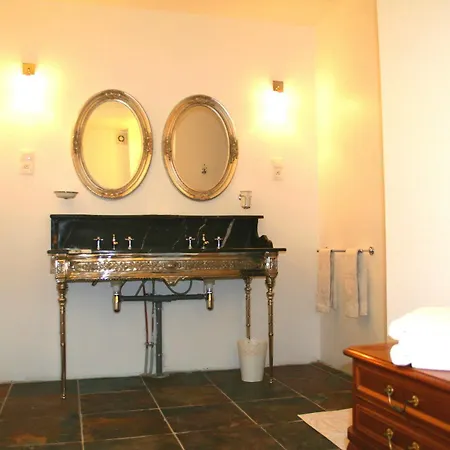 Otel Le Beaune (Cote d'Or)