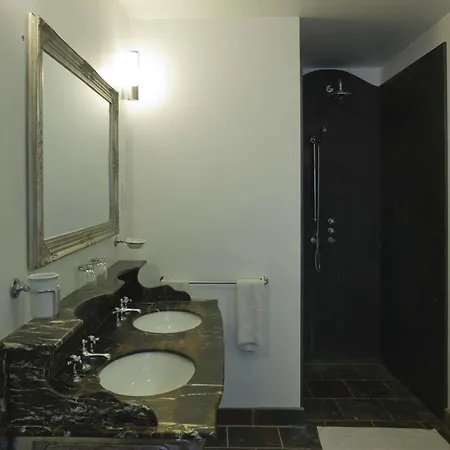 Le 3* Beaune (Cote d'Or)