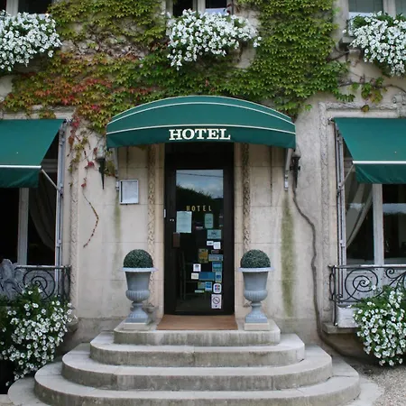 Le Hotel