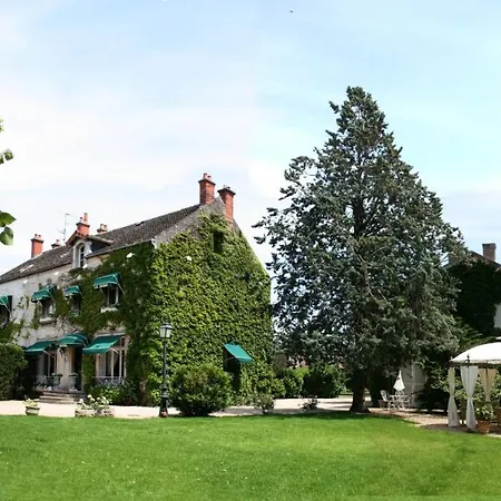 Le Hotel