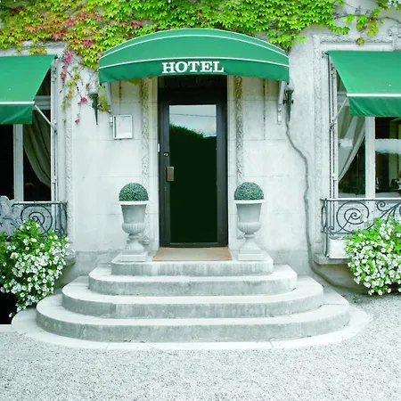 Le Beaune (Cote d'Or)