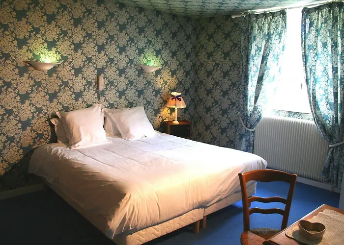 Le Beaune (Cote d'Or)